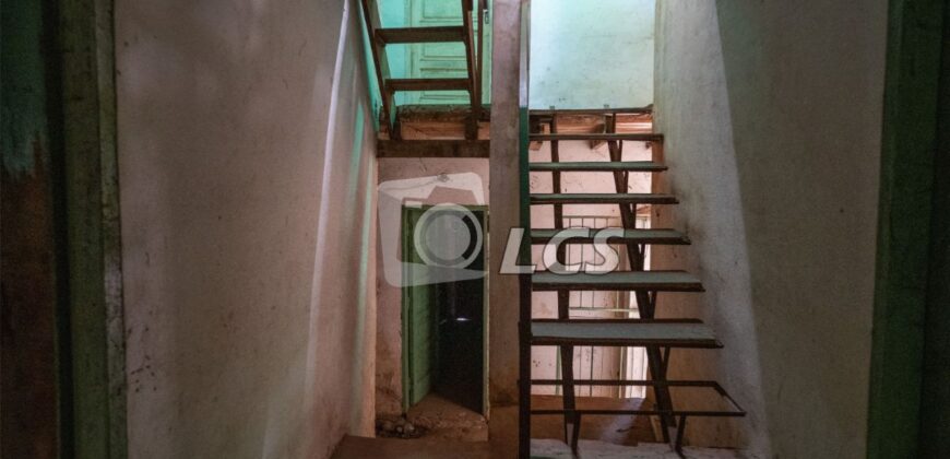 0133 CASA EN CAACUPE, BARRIO GENERAL DÍAZ