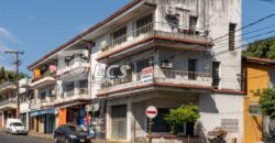 0144 EDIFICIO DE SALONES, OFICINAS Y DPTOS. EN BARRIO SAJONIA