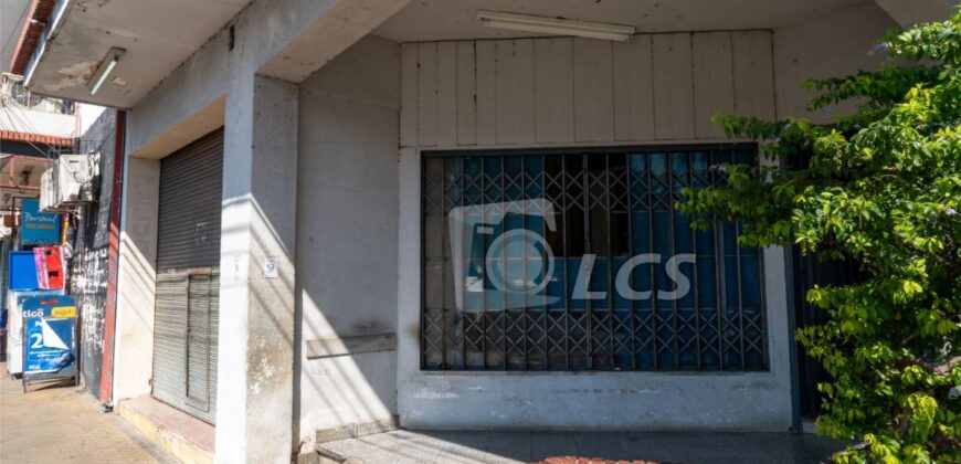 0144 EDIFICIO DE SALONES, OFICINAS Y DPTOS. EN BARRIO SAJONIA