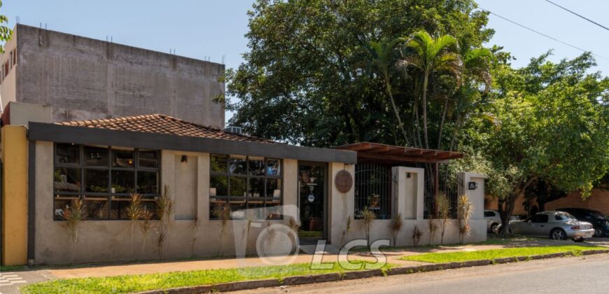 0145 CASA EN BARRIO MBURUCUYA, ZONA AVDA. SANTÍSIMA TRINIDAD