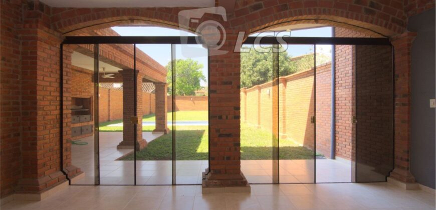 0764 RESIDENCIA A ESTRENAR, BARRIO MBOCAYATY