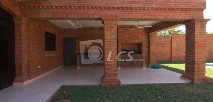 0764 RESIDENCIA A ESTRENAR, BARRIO MBOCAYATY