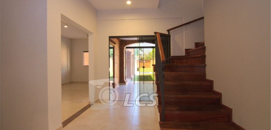 0764 RESIDENCIA A ESTRENAR, BARRIO MBOCAYATY