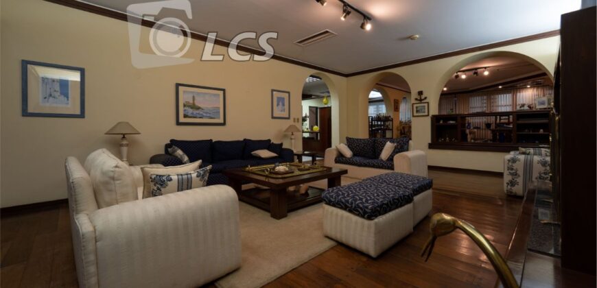 0156 RESIDENCIA EN LAMBARÉ, ZONA YACHT Y GOLF CLUB