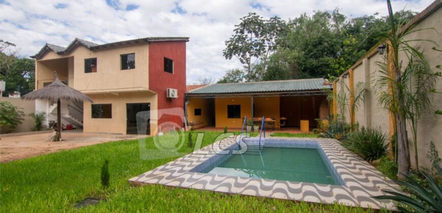 0146 CASA EN MARIANO ROQUE ALONSO, BARRIO MARIA AUXILIADORA