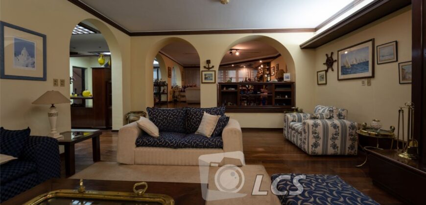 0156 RESIDENCIA EN LAMBARÉ, ZONA YACHT Y GOLF CLUB