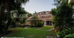 0156 RESIDENCIA EN LAMBARÉ, ZONA YACHT Y GOLF CLUB