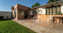 0165 CASA EN BARRIO SANTA ANA, ZONA UNIVERSIDAD CATÓLICA