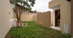 A0184 ALQUILO DUPLEX EN LAMBARE, ZONA EX HOSPITAL DEL CORAZÓN