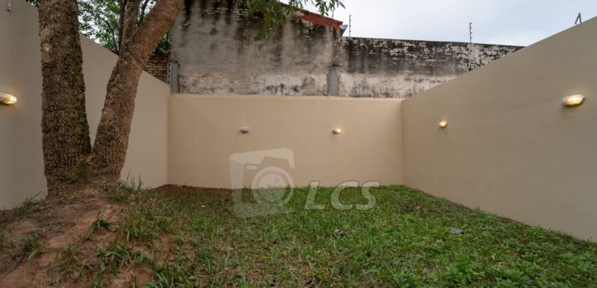 0159 DUPLEX EN LAMBARE, ZONA BALANSA CENTRO MÉDICO