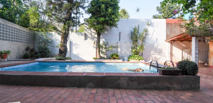 A0197 ALQUILO CASA EN BARRIO SAN VICENTE