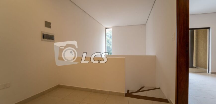 A0184 ALQUILO DUPLEX EN LAMBARE, ZONA EX HOSPITAL DEL CORAZÓN