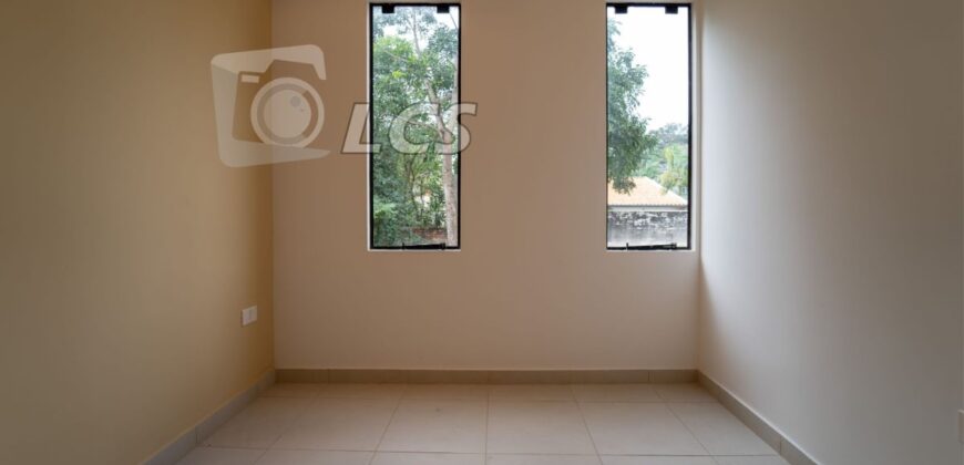 0159 DUPLEX EN LAMBARE, ZONA BALANSA CENTRO MÉDICO