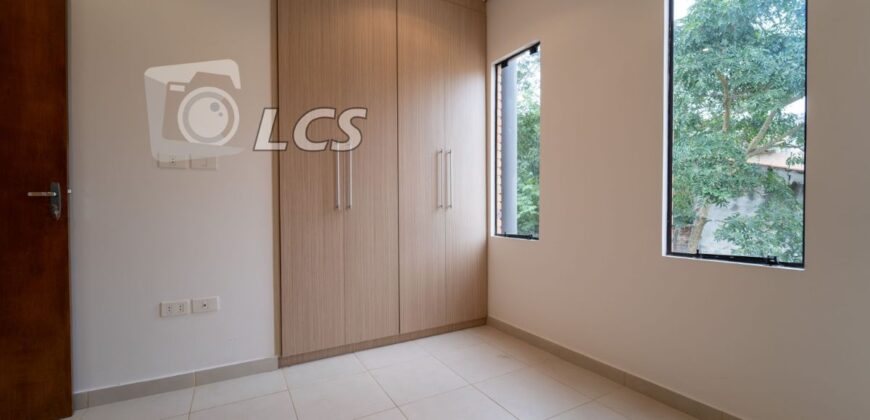 A0184 ALQUILO DUPLEX EN LAMBARE, ZONA EX HOSPITAL DEL CORAZÓN