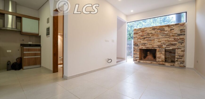 A0184 ALQUILO DUPLEX EN LAMBARE, ZONA EX HOSPITAL DEL CORAZÓN