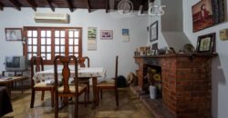 0157 CASA EN BARRIO MBURUCUYA, ZONA FACULTAD DE DERECHO 