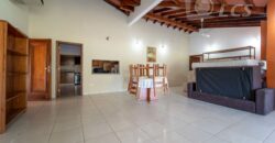A0198 ALQUILO CASA EN LAMBARÉ, CONDOMINIO PLAZA DE LOS MANGOS