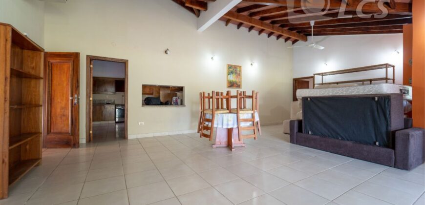 A0198 ALQUILO CASA EN LAMBARÉ, CONDOMINIO PLAZA DE LOS MANGOS