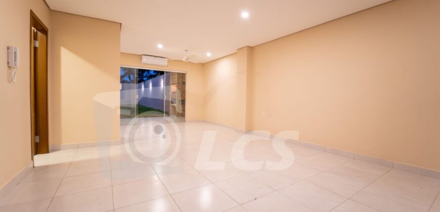 0181 DUPLEX EN LAMBARÉ, ZONA YACHT Y GOLF CLUB