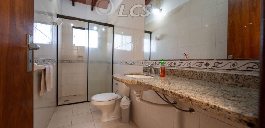 A0198 ALQUILO CASA EN LAMBARÉ, CONDOMINIO PLAZA DE LOS MANGOS