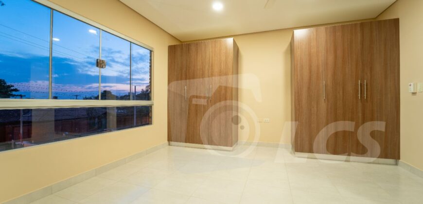 0181 DUPLEX EN LAMBARÉ, ZONA YACHT Y GOLF CLUB