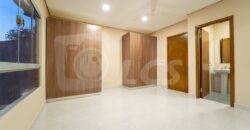 0181 DUPLEX EN LAMBARÉ, ZONA YACHT Y GOLF CLUB