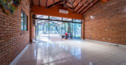 A0198 ALQUILO CASA EN LAMBARÉ, CONDOMINIO PLAZA DE LOS MANGOS