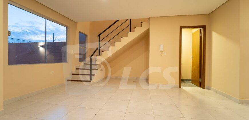 0181 DUPLEX EN LAMBARÉ, ZONA YACHT Y GOLF CLUB