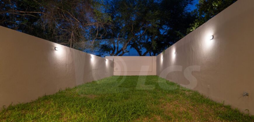 0181 DUPLEX EN LAMBARÉ, ZONA YACHT Y GOLF CLUB