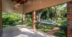 A0198 ALQUILO CASA EN LAMBARÉ, CONDOMINIO PLAZA DE LOS MANGOS
