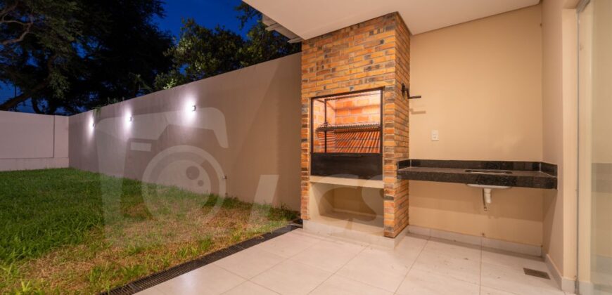 0181 DUPLEX EN LAMBARÉ, ZONA YACHT Y GOLF CLUB