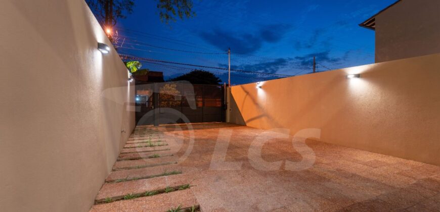 0181 DUPLEX EN LAMBARÉ, ZONA YACHT Y GOLF CLUB