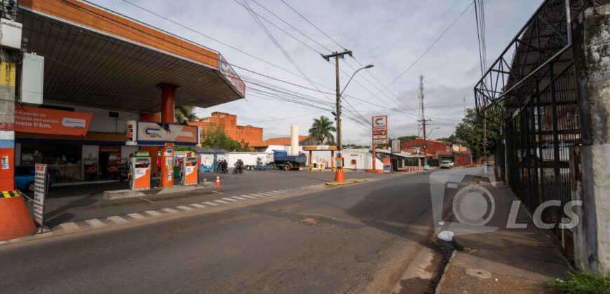 0184 TERRENO EN LAMBARÉ, ZONA SUPERMERCADO EL PUEBLO