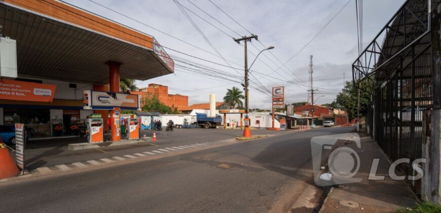 0184 TERRENO EN LAMBARÉ, ZONA SUPERMERCADO EL PUEBLO