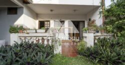 0233 CASA EN BARRIO VILLA MORRA, ZONA AVDA. SAN MARTÍN