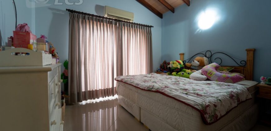 0214 CASA EN LAMBARE, ZONA HOSPITAL DEL CORAZÓN