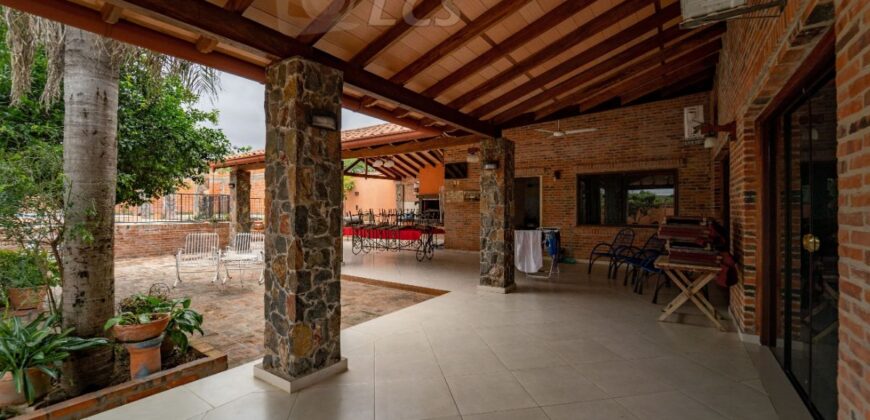 0214 CASA EN LAMBARE, ZONA HOSPITAL DEL CORAZÓN