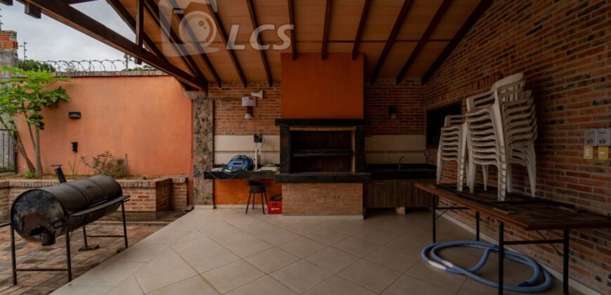 0214 CASA EN LAMBARE, ZONA HOSPITAL DEL CORAZÓN