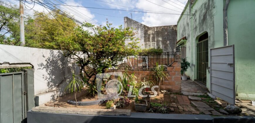0216 CASA EN BARRIO LA ENCARNACIÓN, ZONA AVDA. COLÓN