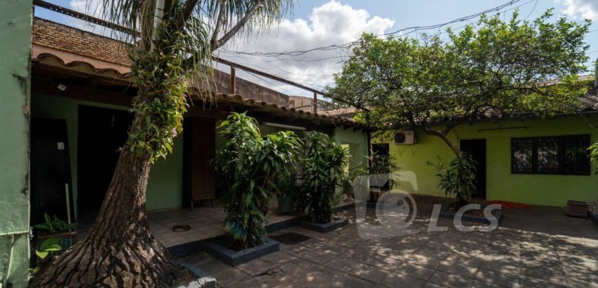 0216 CASA EN BARRIO LA ENCARNACIÓN, ZONA AVDA. COLÓN