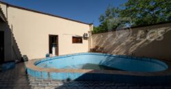0240 CASA EN LAMBARE, ZONA CARRETERA DE LÓPEZ