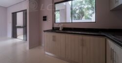 0235 DÚPLEX A ESTRENAR EN LAMBARÉ, ZONA YACHT Y GOLF CLUB
