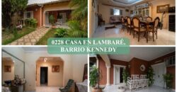 0228 CASA EN LAMBARÉ, BARRIO KENNEDY