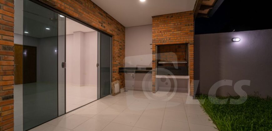 0235 DÚPLEX A ESTRENAR EN LAMBARÉ, ZONA YACHT Y GOLF CLUB
