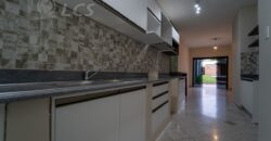 A0210 ALQUILO CASA EN LAMBARÉ, BARRIO KENNEDY