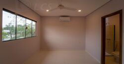 0235 DÚPLEX A ESTRENAR EN LAMBARÉ, ZONA YACHT Y GOLF CLUB