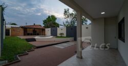 A0210 ALQUILO CASA EN LAMBARÉ, BARRIO KENNEDY