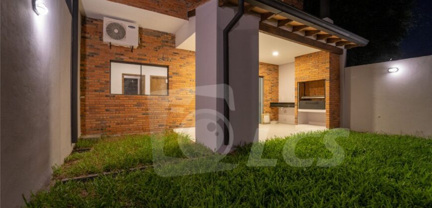 0235 DÚPLEX A ESTRENAR EN LAMBARÉ, ZONA YACHT Y GOLF CLUB