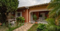 0228 CASA EN LAMBARÉ, BARRIO KENNEDY