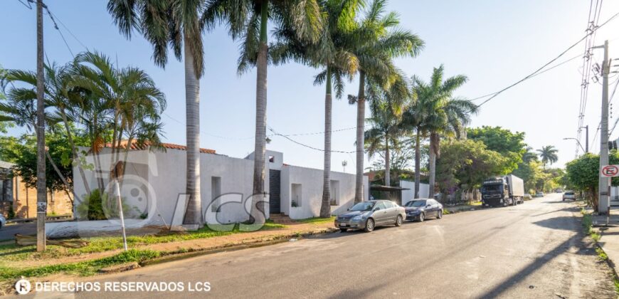 0222 CASA EN BARRIO HERRERA, ZONA AVDA. SANTA TERESA